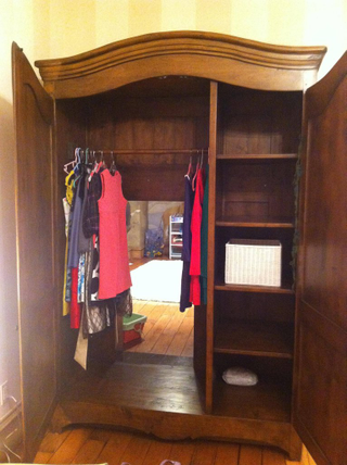 Illustration for article titled Secret door inside this wardrobe leads to a Narnia-themed playroom